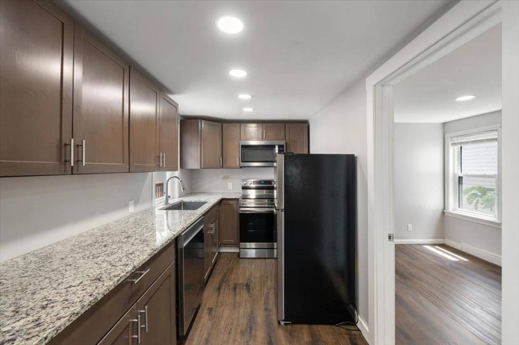 Apartment for rent at 87 Pine St, Nashua, NH 03060