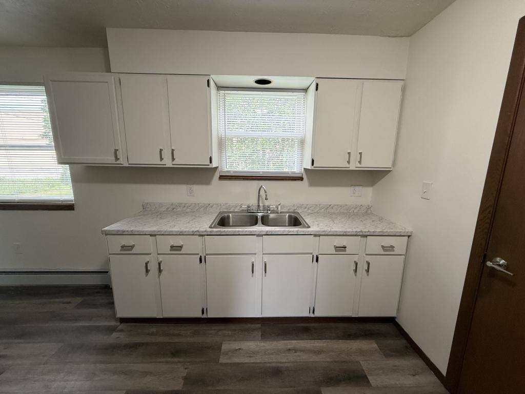 Townhouse for rent at 240 Folsom St NW, Warren, OH 44483