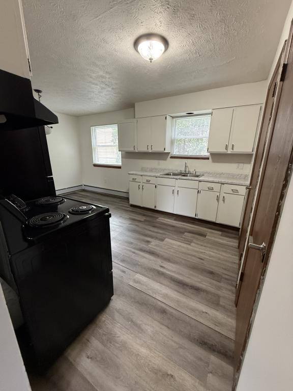 Townhouse for rent at 240 Folsom St NW, Warren, OH 44483