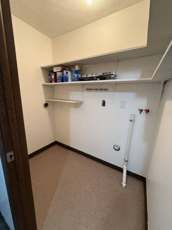 Townhouse for rent at 240 Folsom St NW, Warren, OH 44483