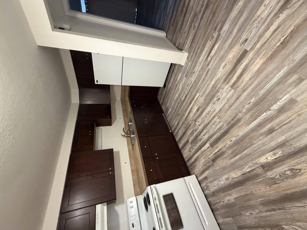 Townhouse for rent at 1661 Lund Ave, Coos Bay, OR 97420