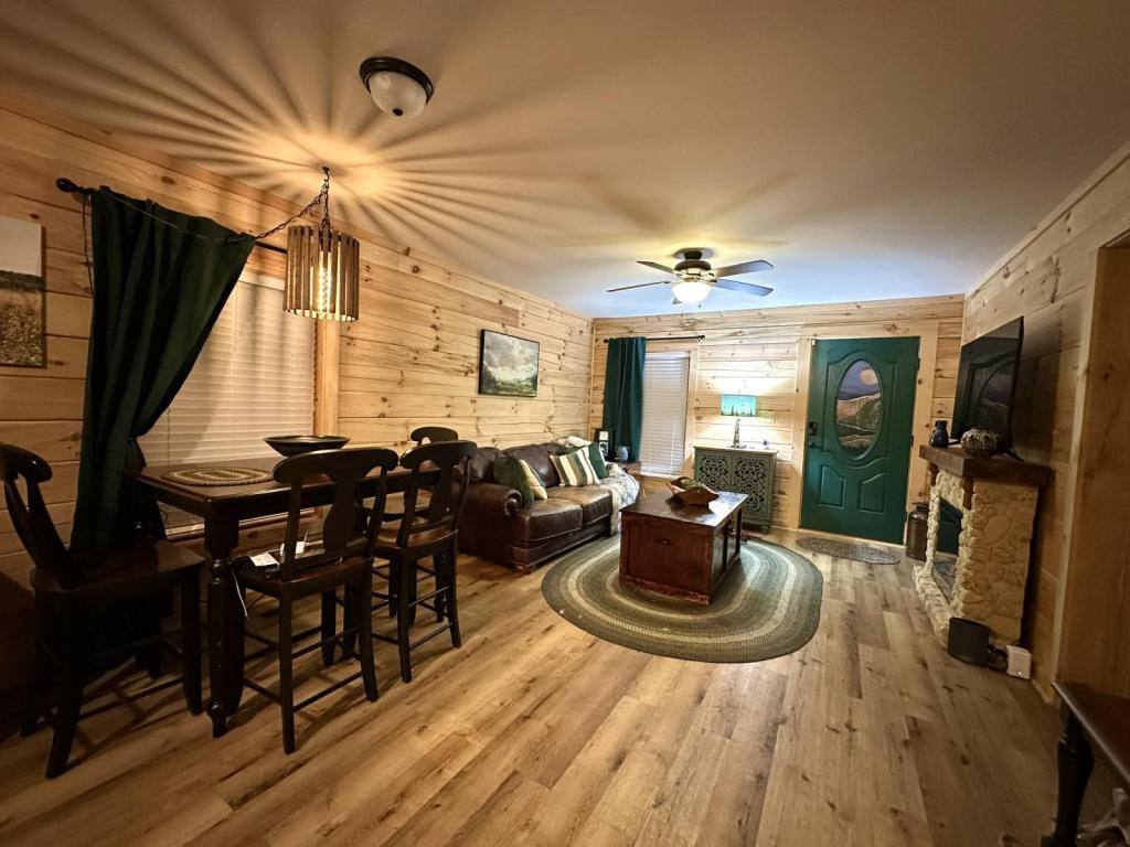 House for rent at 170 Echo Lane, Saluda, NC 28773