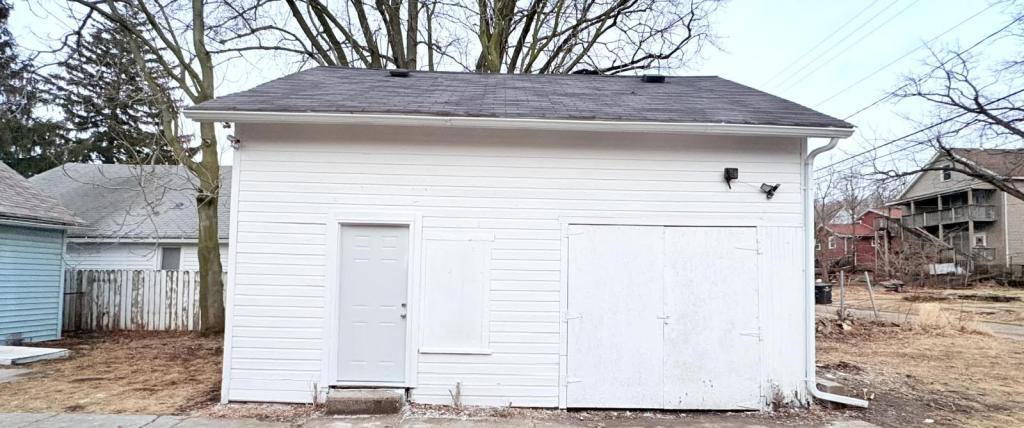 House for rent at 2708 7th Ave, Rock Island, IL 61201
