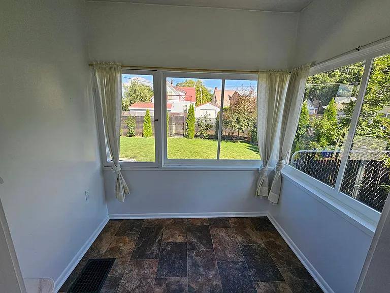 House for rent at 1907 1st St, La Grande, OR 97850
