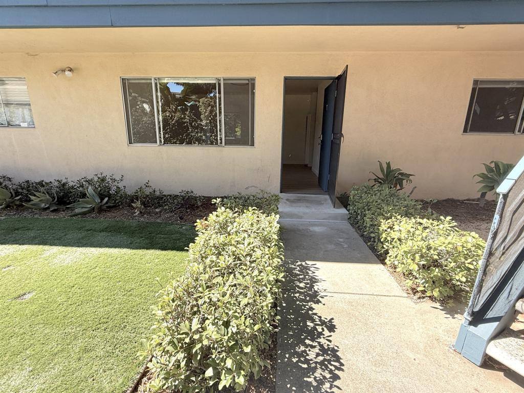Apartment for rent at 2220 Oak Park Lane #3, Santa Barbara, CA 93105