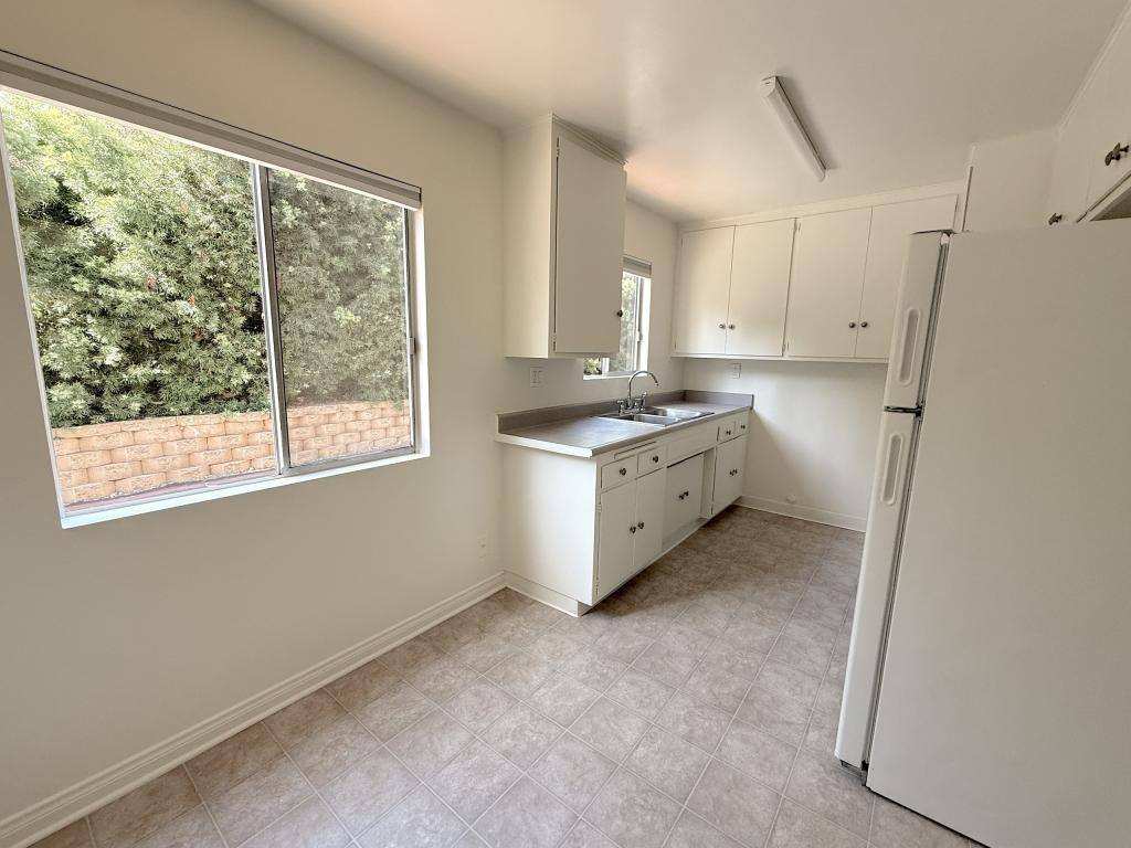 Apartment for rent at 2220 Oak Park Lane #3, Santa Barbara, CA 93105