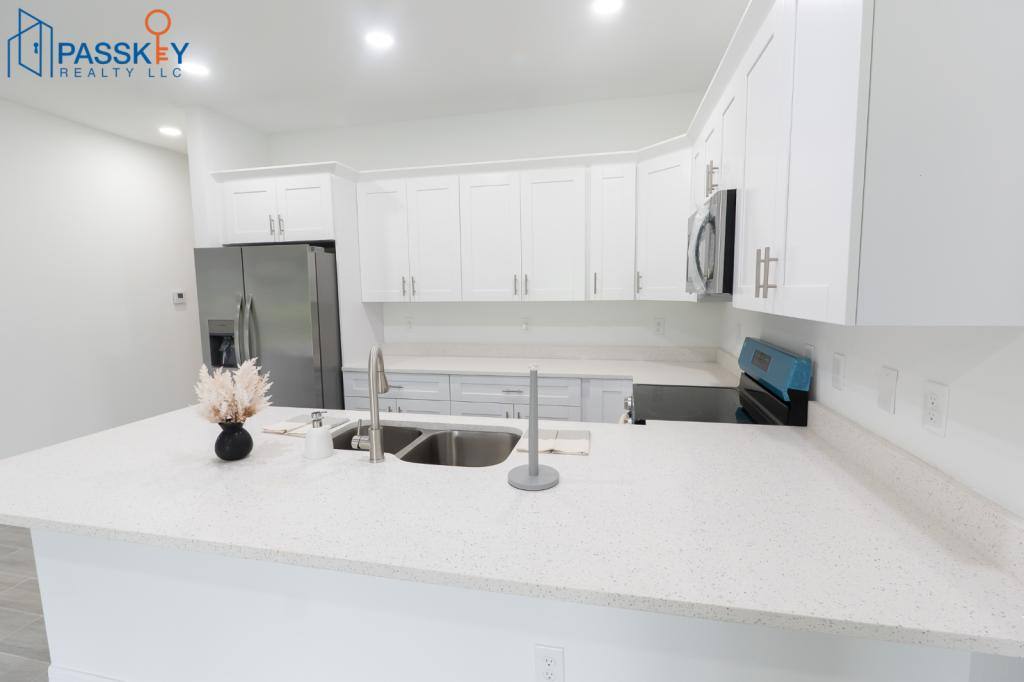 Townhouse for rent at 871 Duplex St E, Lehigh Acres, FL 33974