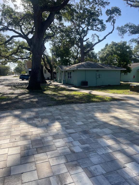 House for rent at 1552 S Myrtle Ave, Clearwater, FL 33756