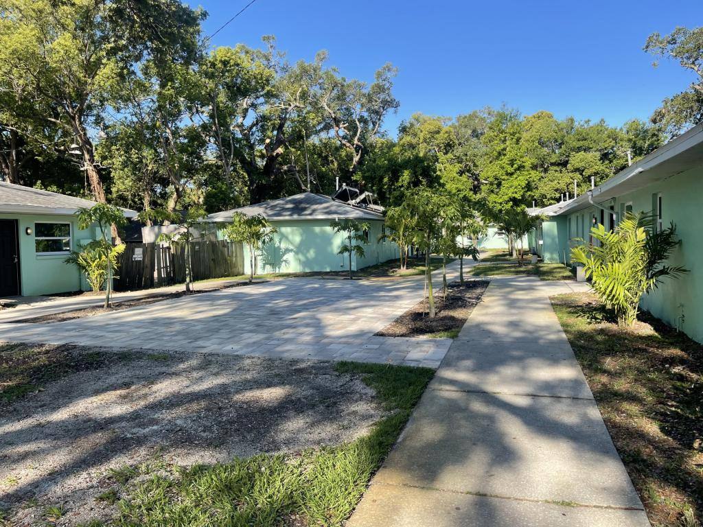House for rent at 1552 S Myrtle Ave, Clearwater, FL 33756