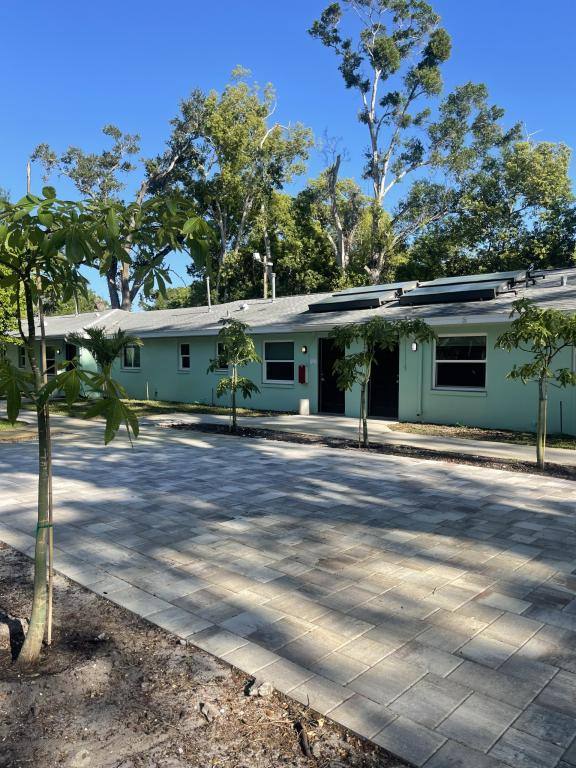 House for rent at 1552 S Myrtle Ave, Clearwater, FL 33756