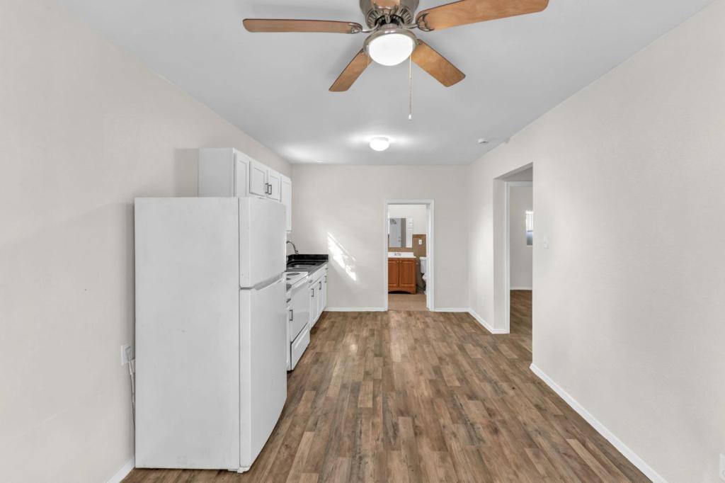 Townhouse for rent at 834 Division Ave, San Antonio, TX 78225