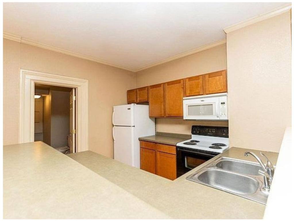 Apartment for rent at 306 Wisconsin St, Oshkosh, WI 54901
