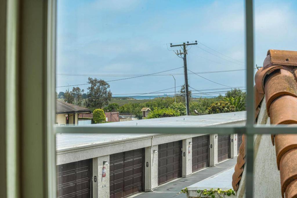 Condo for rent at 1240 Franciscan Court #6, Carpinteria, CA 93013