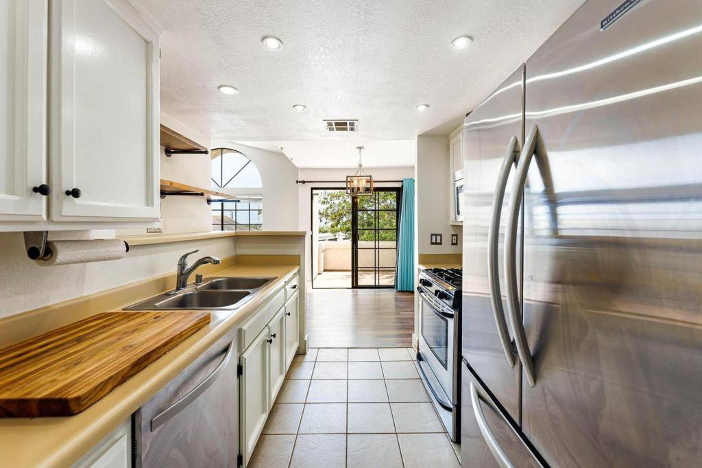 Condo for rent at 1240 Franciscan Court #6, Carpinteria, CA 93013