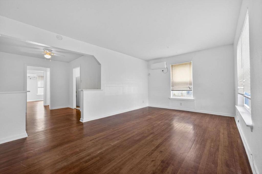 House for rent at 118 Compton Ave #1, San Antonio, TX 78214