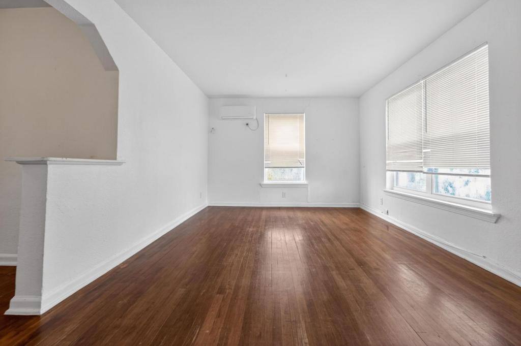 House for rent at 118 Compton Ave #1, San Antonio, TX 78214