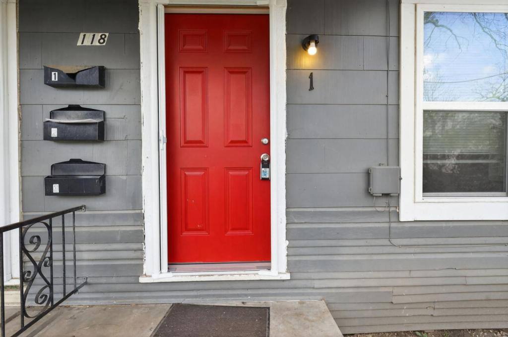 House for rent at 118 Compton Ave #1, San Antonio, TX 78214