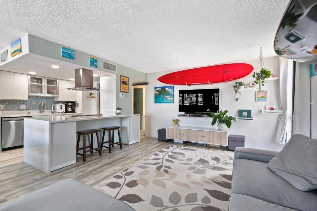 Apartment for rent at 250 Hua Ave, Honolulu, HI 96815