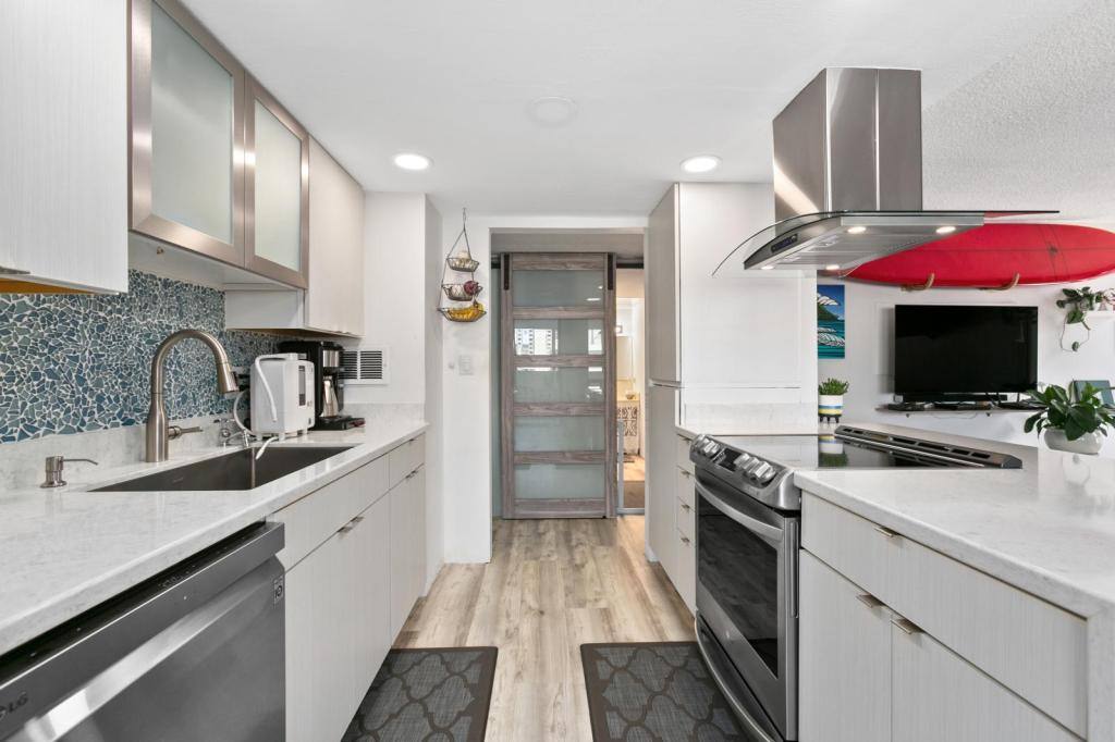 Apartment for rent at 250 Hua Ave, Honolulu, HI 96815
