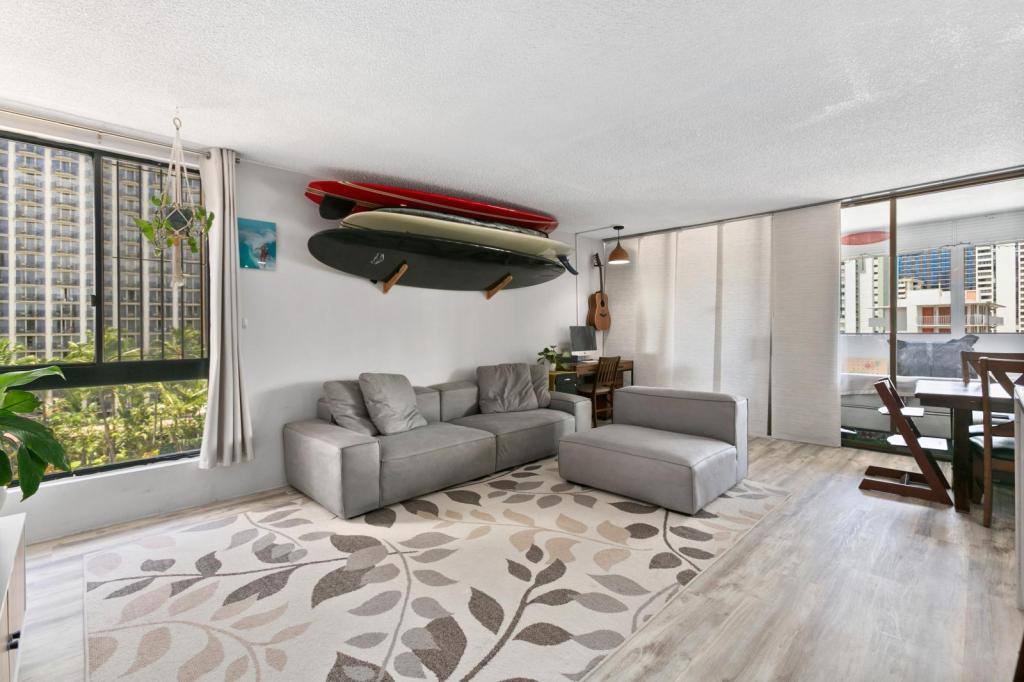 Apartment for rent at 250 Hua Ave, Honolulu, HI 96815