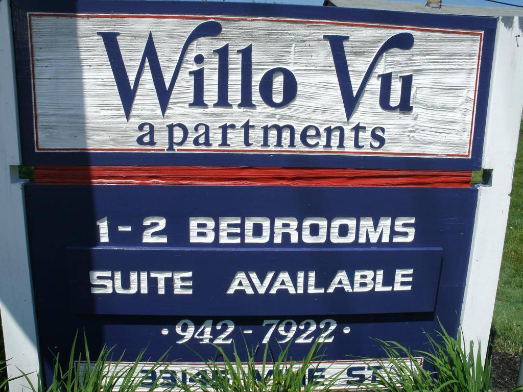 Apartment for rent at 33145 Vine St, Eastlake, OH 44095