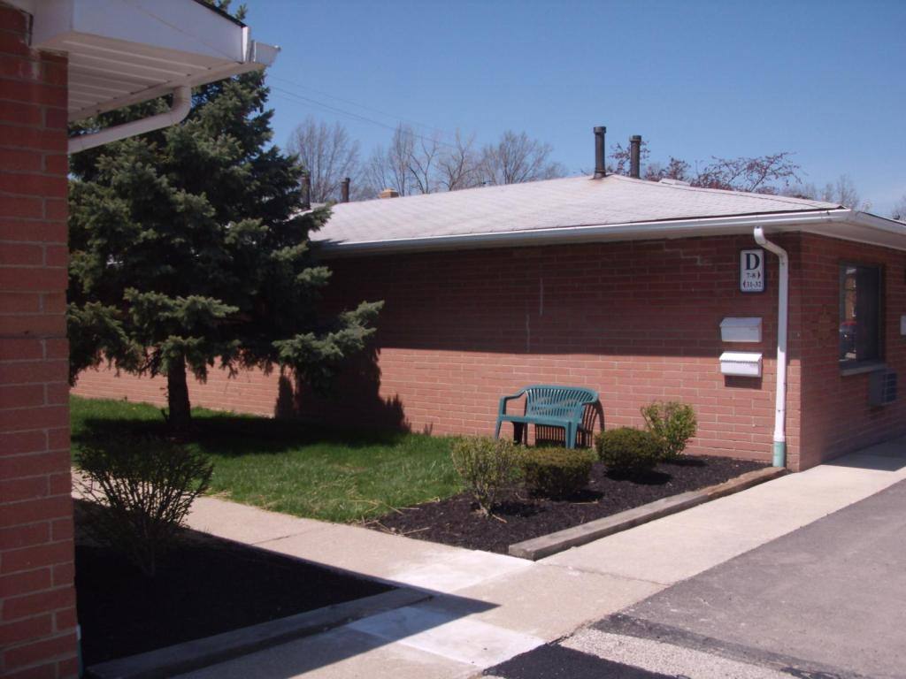 Apartment for rent at 33145 Vine St, Eastlake, OH 44095