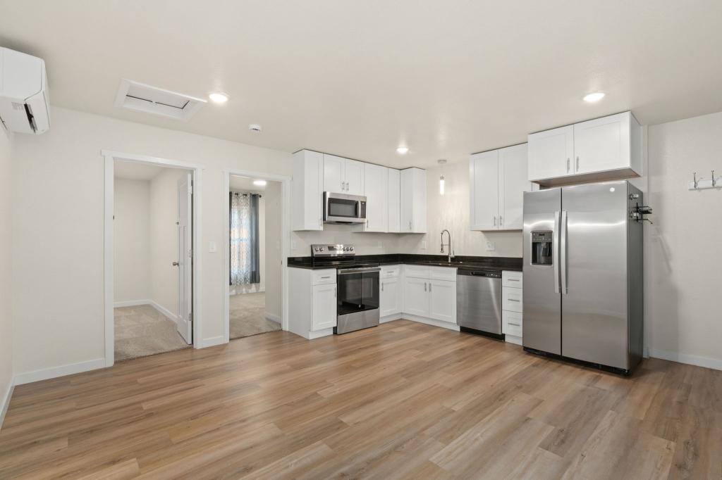 Townhouse for rent at 1338 E 7th St, Loveland, CO 80537