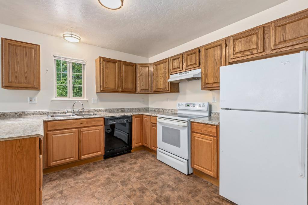 Apartment for rent at 1412 10th St, Greeley, CO 80631
