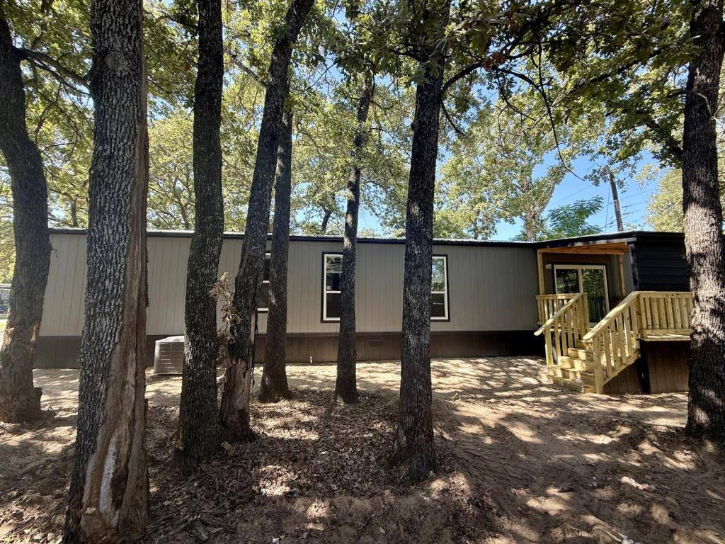 House for rent at 1808 Sheila Dr, Azle, TX 76020