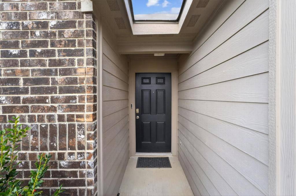 House for rent at 15115 Jetfire Point, Von Ormy, TX 78073