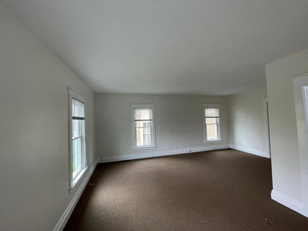 Apartment for rent at 224 State St, Batavia, NY 14020