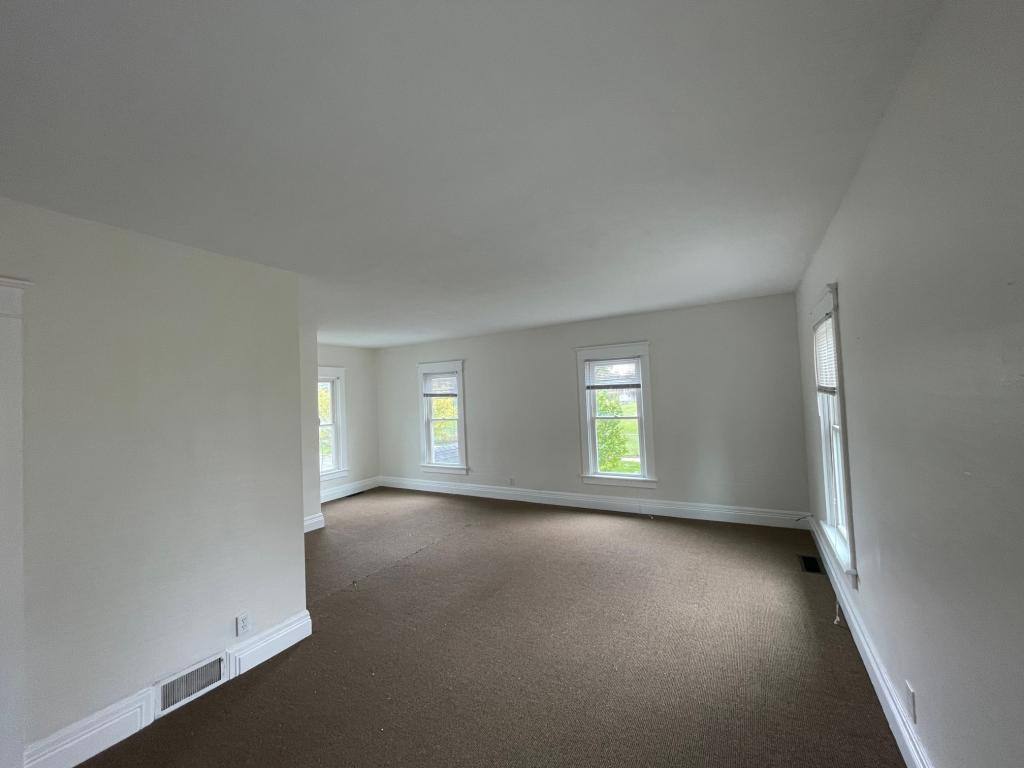 Apartment for rent at 224 State St, Batavia, NY 14020