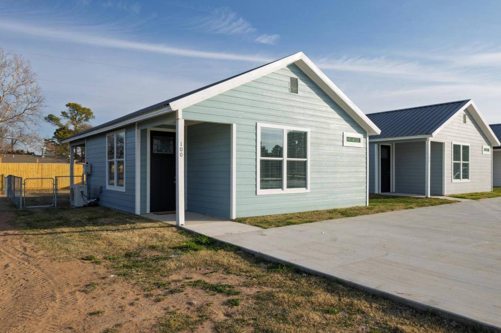 House for rent at 12308 Liberty School Rd, Azle, TX 76020