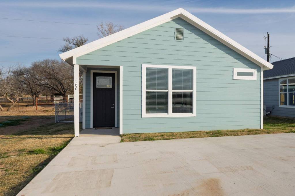 House for rent at 12308 Liberty School Rd, Azle, TX 76020