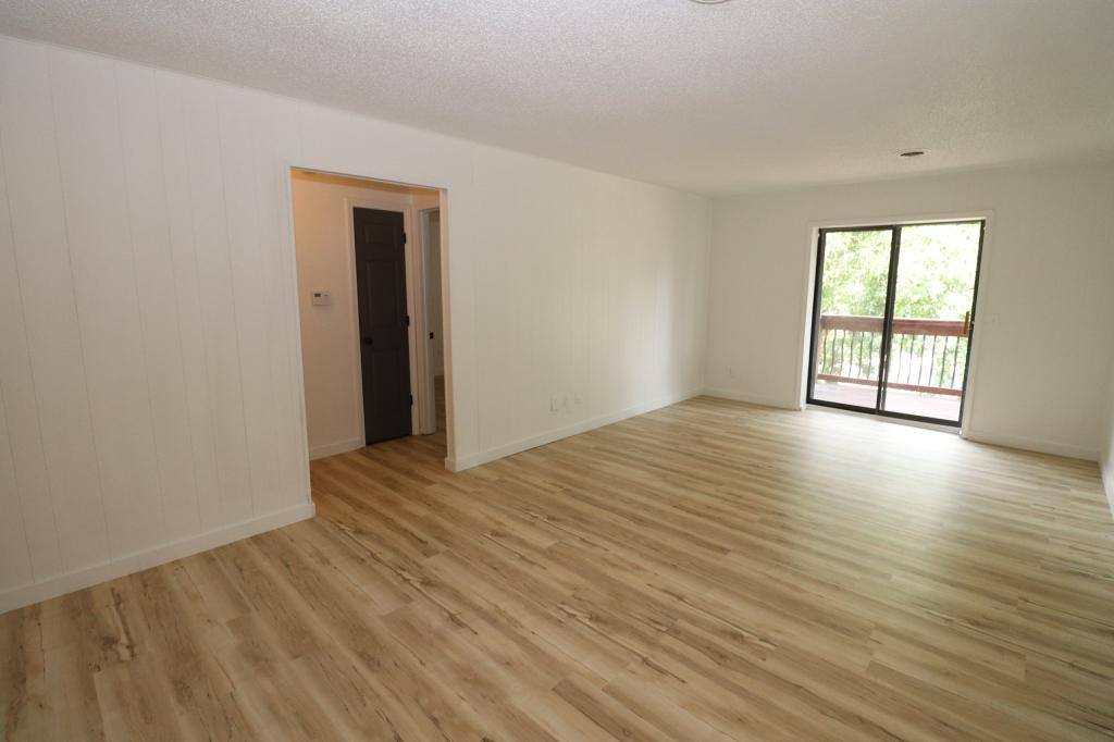 Apartment for rent at 1221 S Park Ave #15, Aurora, MO 65605