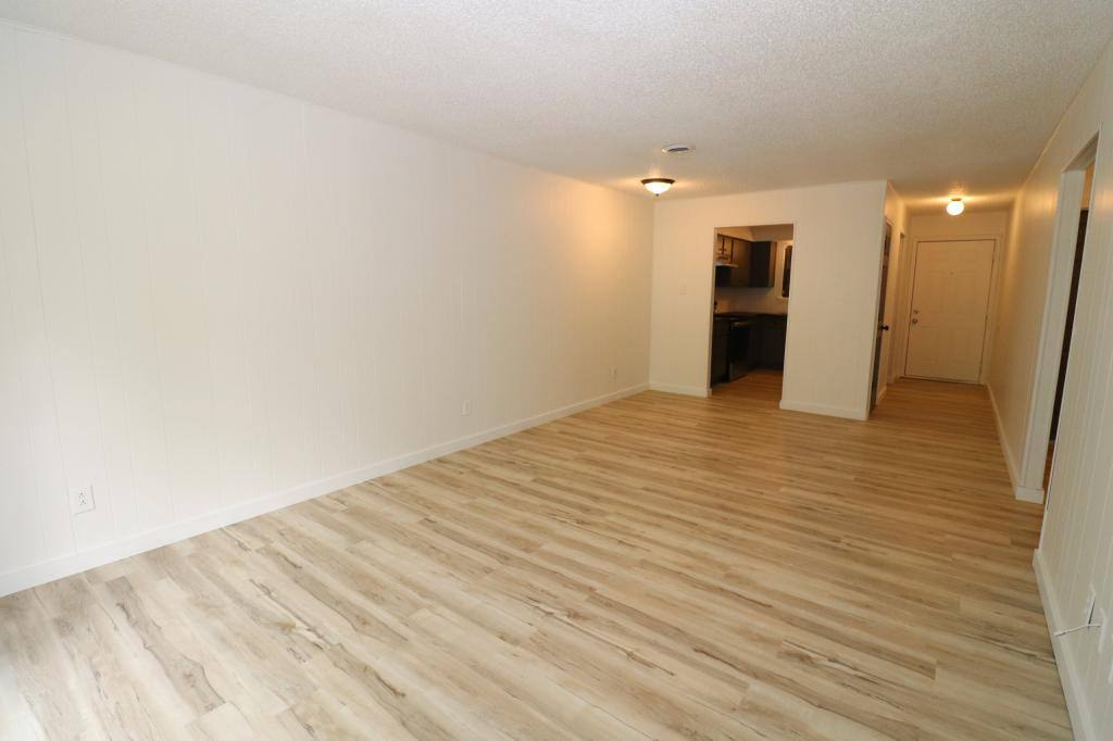 Apartment for rent at 1221 S Park Ave #15, Aurora, MO 65605