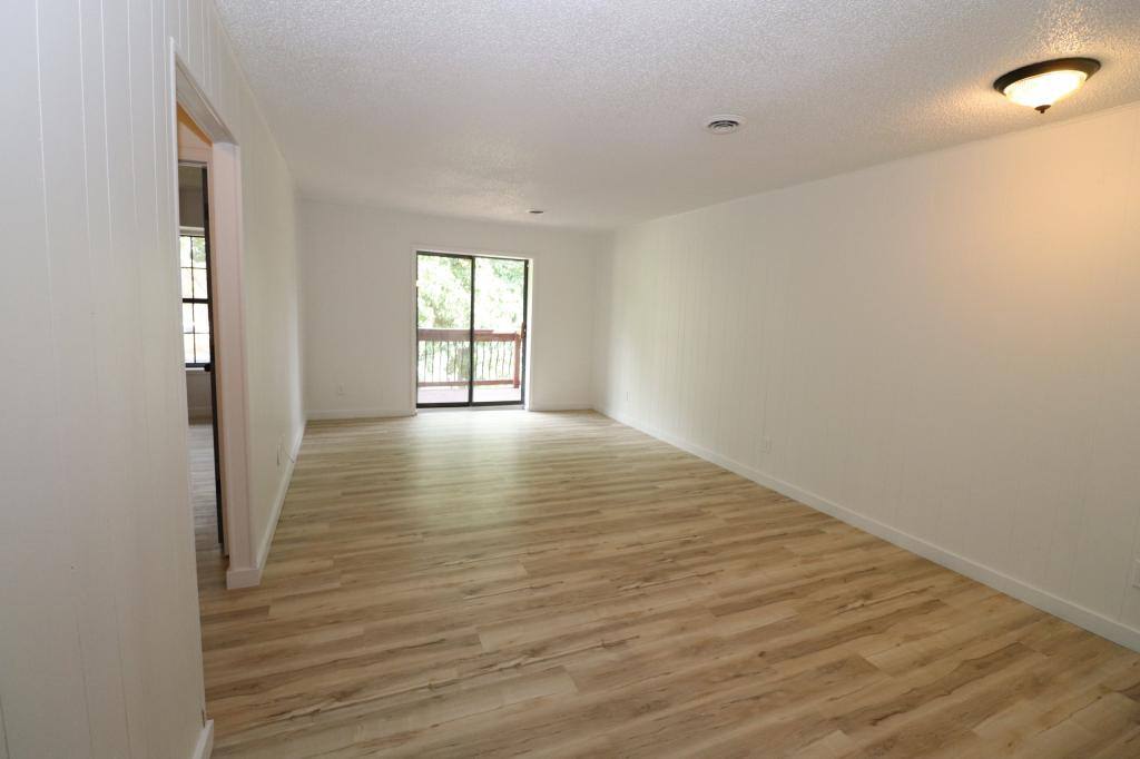 Apartment for rent at 1221 S Park Ave #15, Aurora, MO 65605