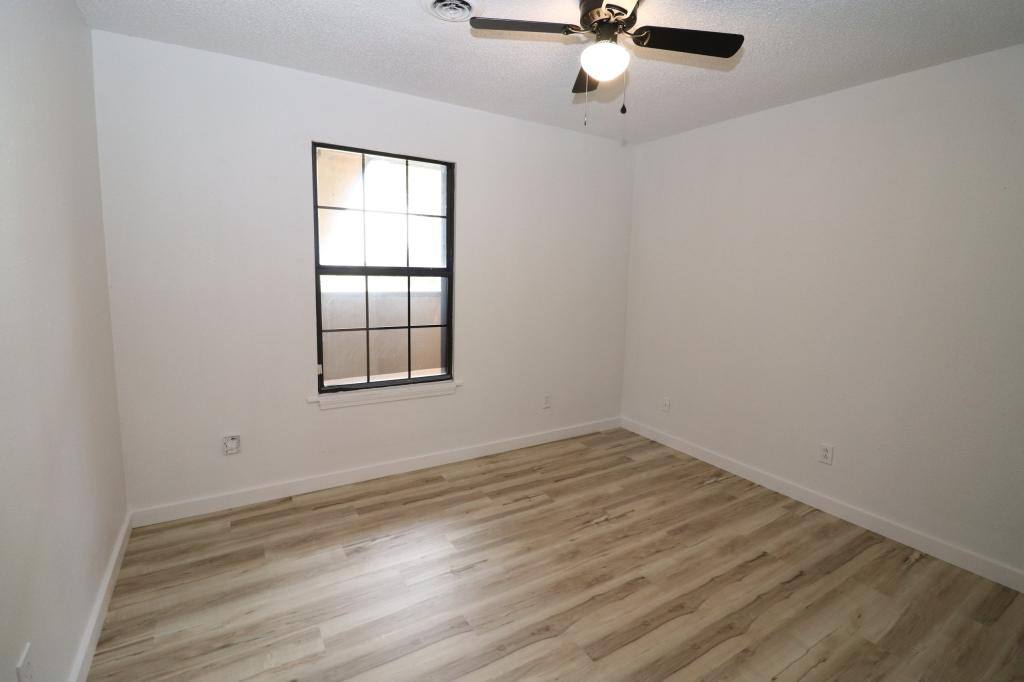Apartment for rent at 1221 S Park Ave #15, Aurora, MO 65605