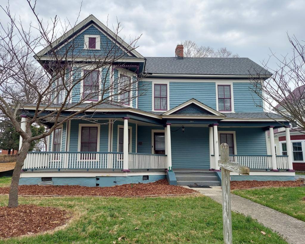 House for rent at 304 Oakwood St, High Point, NC 27262