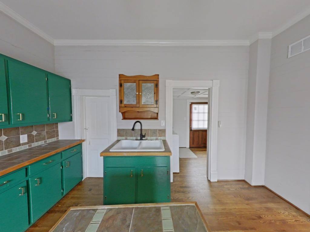 House for rent at 304 Oakwood St, High Point, NC 27262