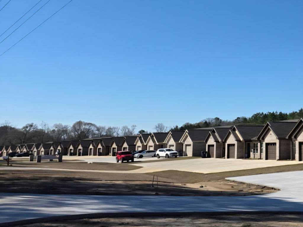 Townhouse for rent at 1753 Jordon Ave, Dothan, AL 36303