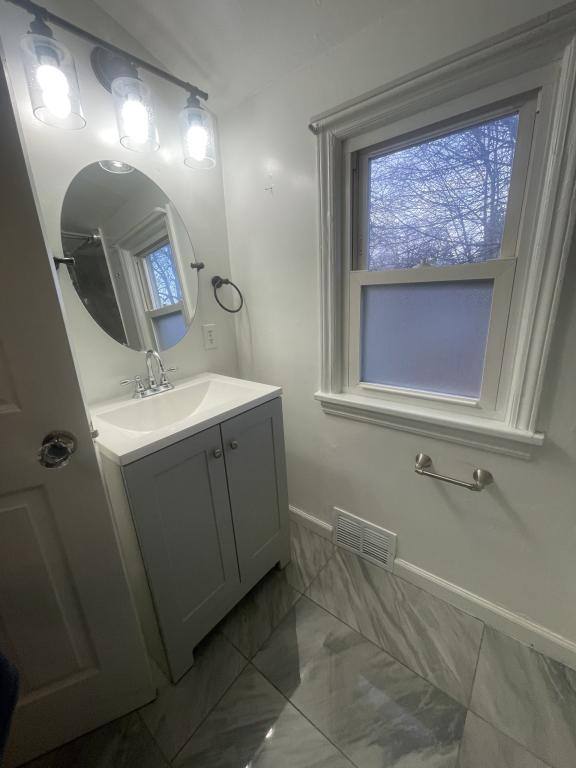 Townhouse for rent at 326 Northland Ave, Rochester, NY 14609