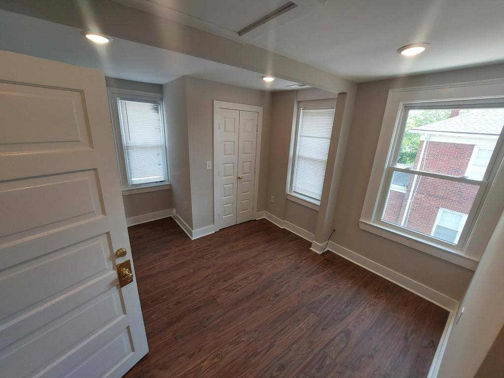 Apartment for rent at 36 E 4th St, Lexington, NC 27292