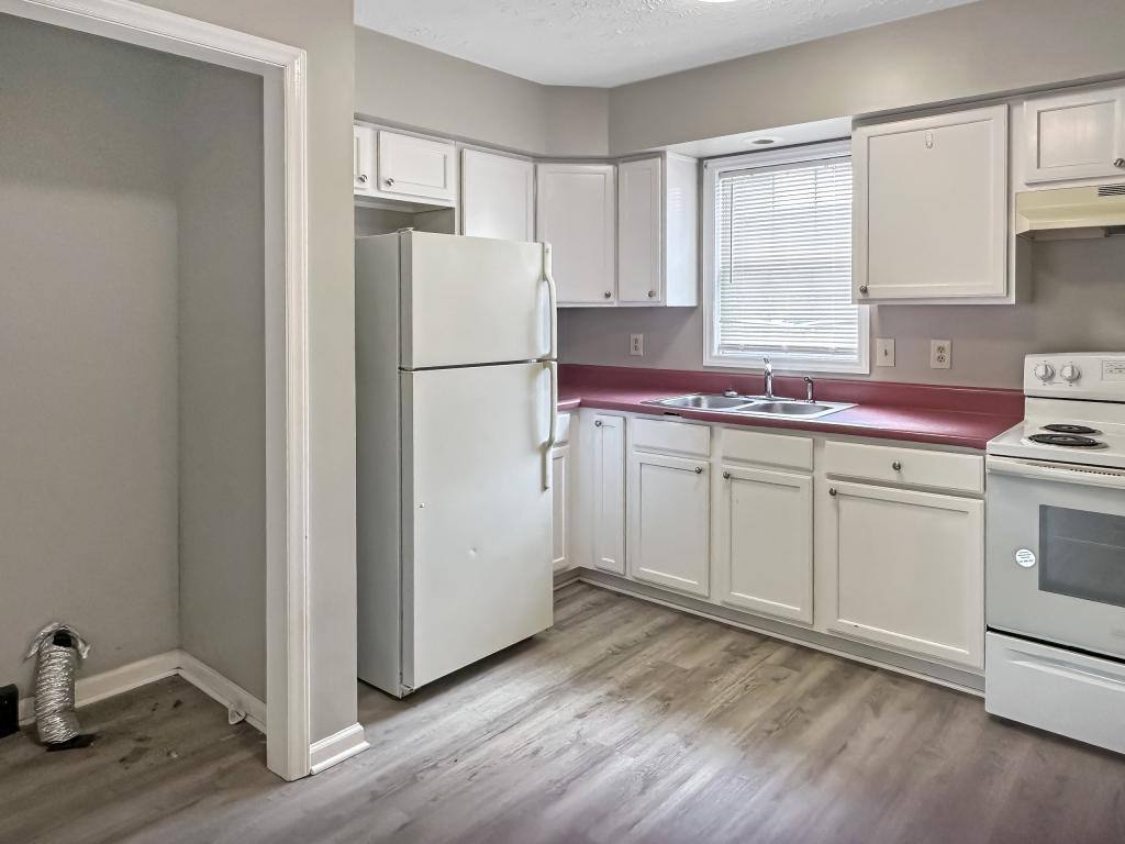 Apartment for rent at 1121 Jackson St, Burlington, NC 27217