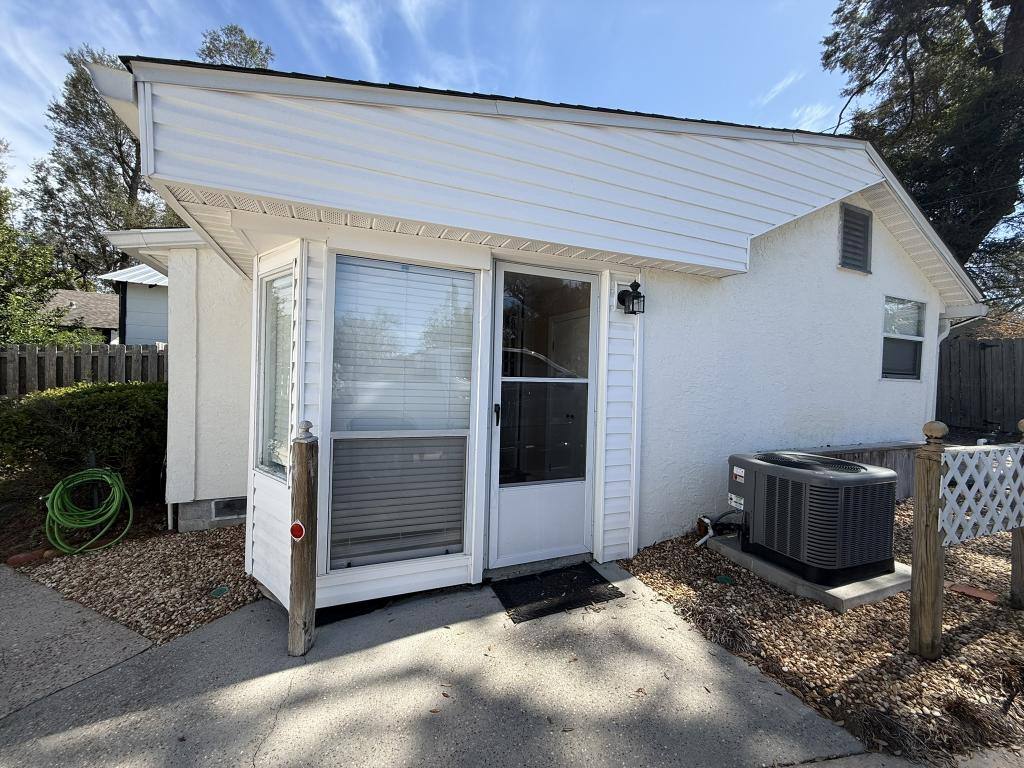 Apartment for rent at 335 Massalina Dr, Panama City, FL 32401