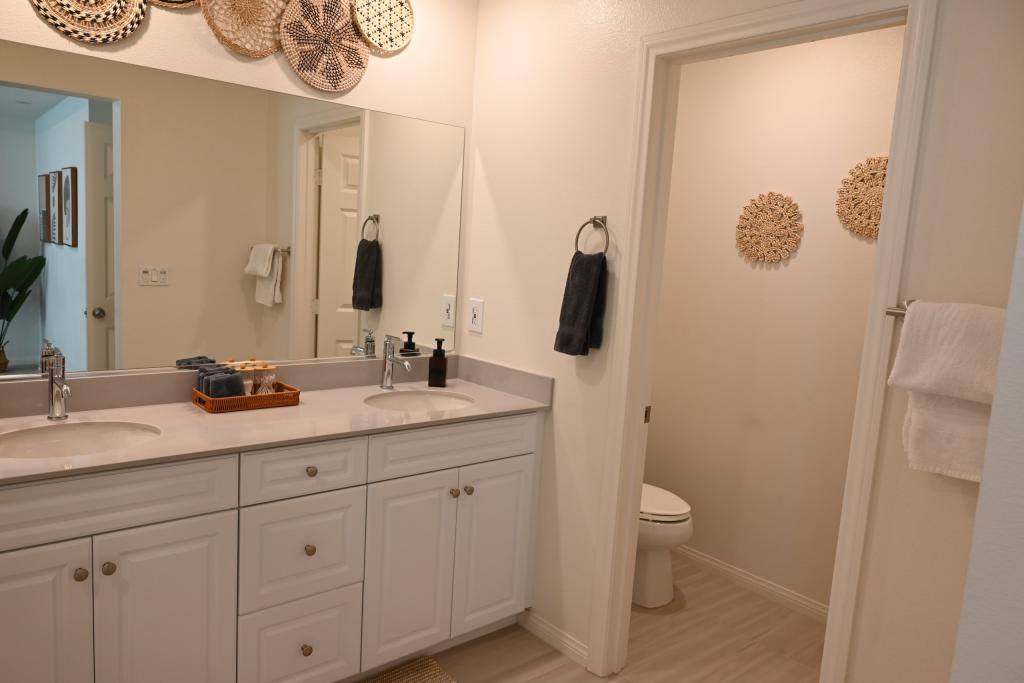 Townhouse for rent at 1692 W Trapezoid, Anaheim, CA 92802