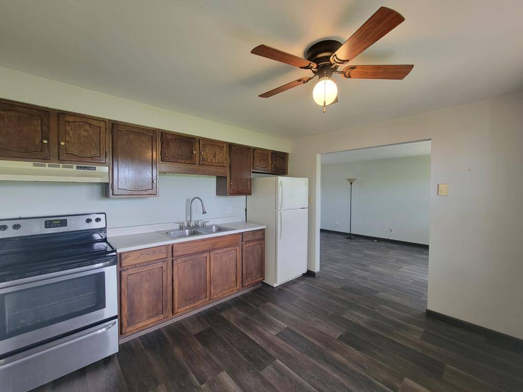 Apartment for rent at 707 Lake Ave, Kendallville, IN 46755
