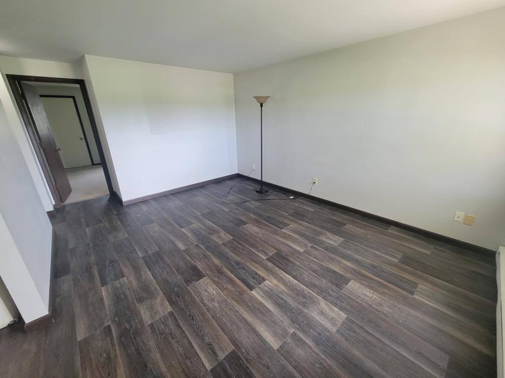 Apartment for rent at 707 Lake Ave, Kendallville, IN 46755