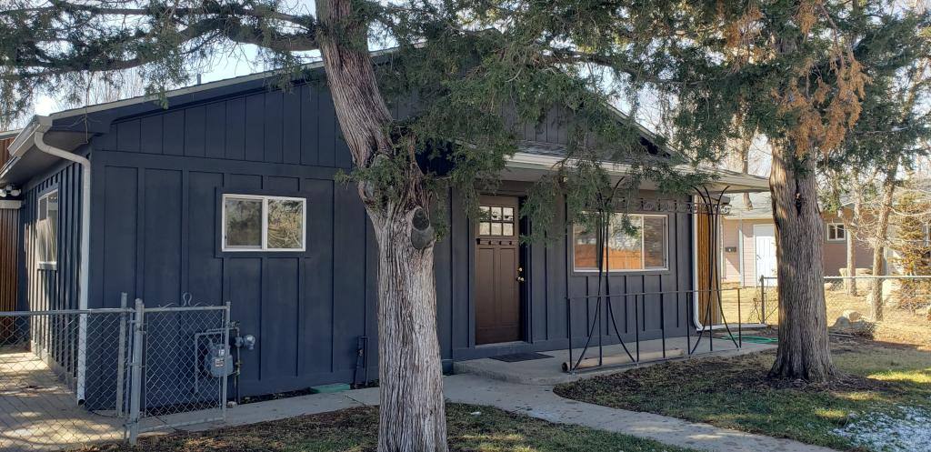 Townhouse for rent at 204 E Emma St, Lafayette, CO 80026