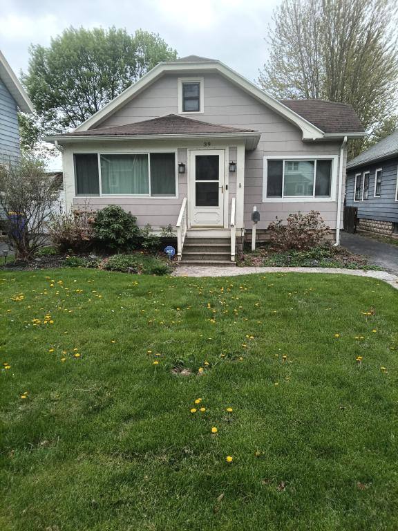 House for rent at 39 Chelsea Rd, Rochester, NY 14617